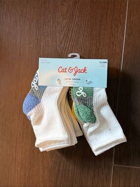 Cat & Jack kids White Crew Socks with Colored Accents (6-Pack)
